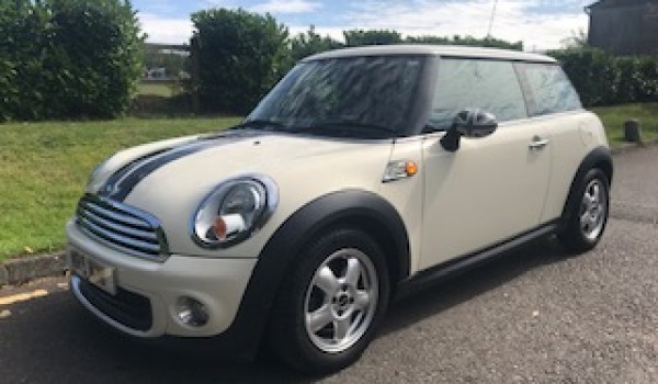 2011 MINI One in Pepper White with Pepper Pack & Bluetooth