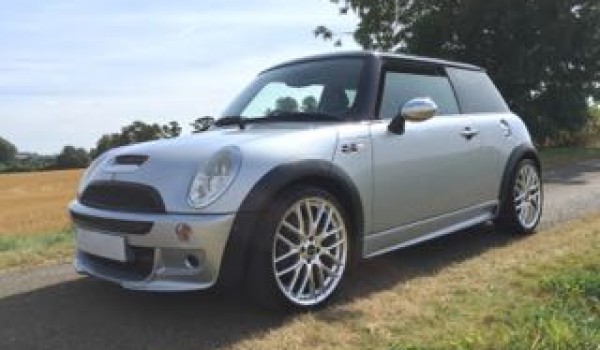 2003 MINI Cooper S With a John Cooper Works Engine Conversion & AeroBodykit to match