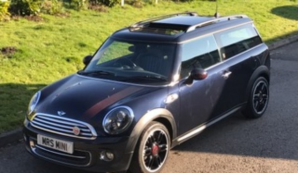 Having looked for over 6 months Sara has chosen to have this 2011 MINI Clubman Cooper Hampton Limited Edition – Sunroof Heated Lounge Leather Seats, Sat Nav & more