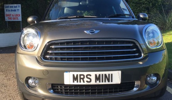 We are thrilled that Brian has chosen to make this his Second MINI from us – 2012 / 62 MINI Cooper D Countryman with Chili Pack in Royal Grey with 26K Miles & Loads of Extras