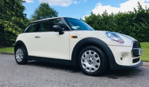 2016 MINI One In Pepper White with Bluetooth & Low Miles