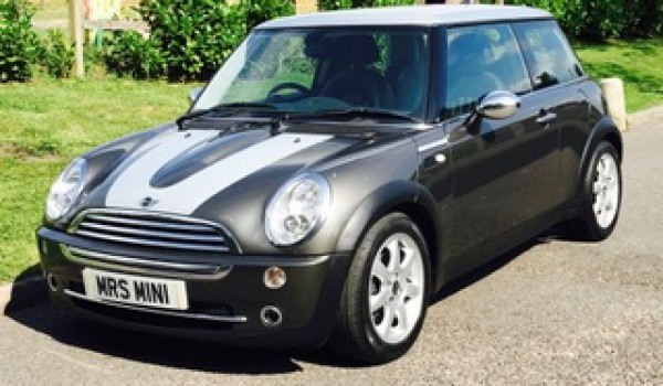 2006 MINI Cooper Park Lane with Full Lounge Leather Heated Seats & Chili & Visibility Packs too