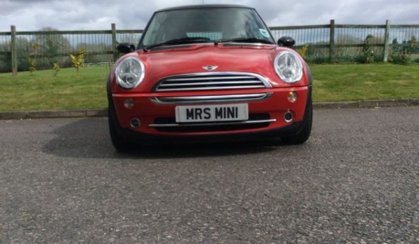 2006 MINI Cooper in Chili Red – with Heaps of MINI Service History