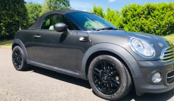 Martin chose this & has paid the deposit on this  2014 MINI Roadster Cooper with Full Cream Leather Interior