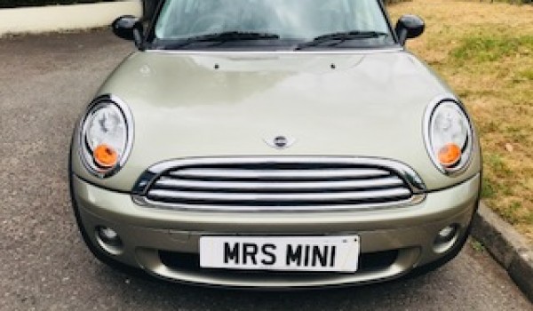 Off to Devon for this 2007/57 MINI Cooper Clubman in Sparkling Silver with Low Miles & MOT to July 2019