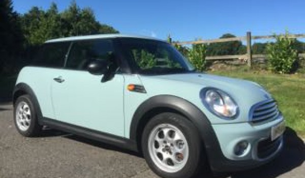 2011 / 61 MINI One in Ice Blue with Service History & Low Miles for age