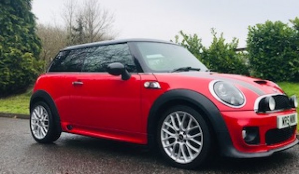 Caroline chose this 2014 Mini Cooper S with John Cooper Works Aerobodykit & High Spec