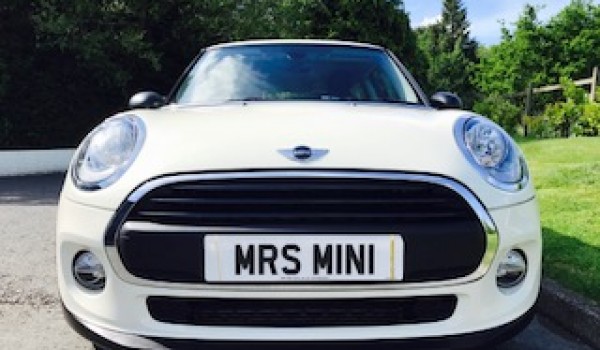 SOLD as David & Faye chose this 2015 MINI One (Media XL pack) 1.2 Automatic in Pepper White with 6500 Miles (start/stop) (112 g/km, 102 bhp)