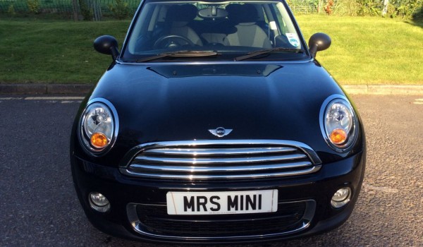 Paris will be taking this MINI home with her – 2011 Midnight Black MINI ONE Diesel – FREE ROAD TAX