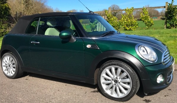 2011 MINI Cooper Convertible 1.6 Racing Green Full MINI Service History & Chili Pack