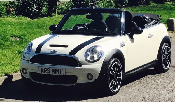 2010 MINI Cooper S Convertible Pepper White Huge Spec