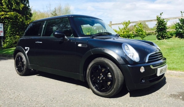 Too late this one is sold!  2006 MINI One Seven 1.6 Astro Black Metallic