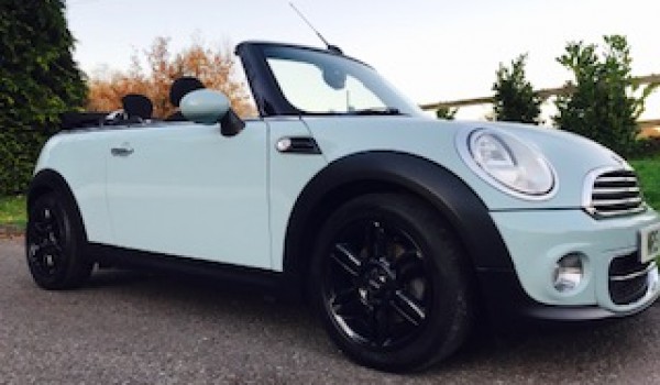 Hollie from Cornwall has chosen this 2013 / 63 MINI Cooper Diesel Convertible in Ice Blue – Just Serviced, BIG SPEC Including B’Tooth, Chili Pack & Multifunction Steering Wheel with Cruise Control too