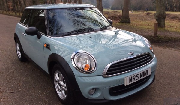 2011 MINI One 1.6 Stunning in Ice Blue – LOW MILES CRUISE CONTROL UPGRADED ALLOYS