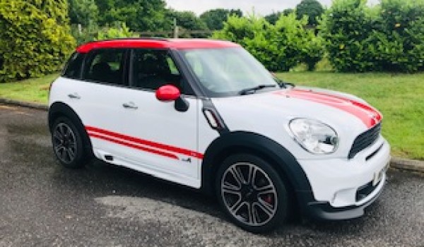 2013/63 MINI COUNTRYMAN JOHN COOPER WORKS – A Family Car with Speed, LOW MILES & Toys WARRANTY & FINANCE AVAILABLE TOO!