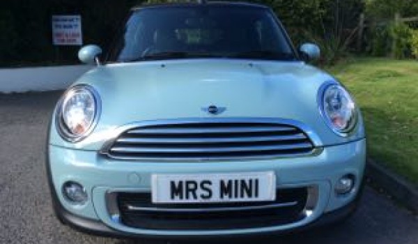 Sarah has wanted an Ice Blue MINI for ages so this is going to be hers – 2013 MINI Cooper Convertible Ice Blue With LEATHER HEATED SEATS & B’TOOTH