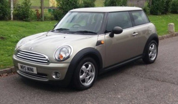 Off to Chobham with Angela for this 2009 MINI One Hatch 1.4 In Sparkling Silver with Low Miles 36K & Full SERVICE HISTORY