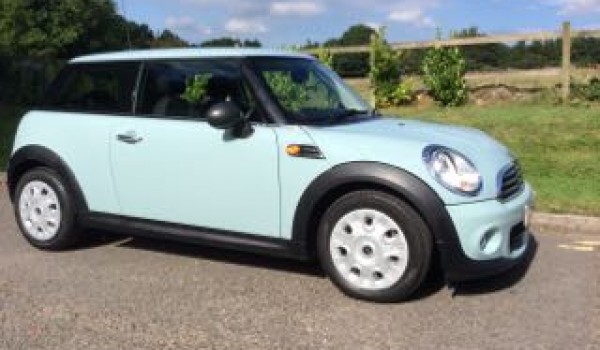 2013 MINI One in Ice Blue with Salt Pack & Bluetooth