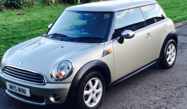 2009 MINI One 1.4 in a chic colour – Sparkling Silver