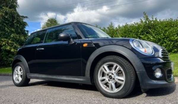 2011 MINI One Black with just 42K miles & Service History