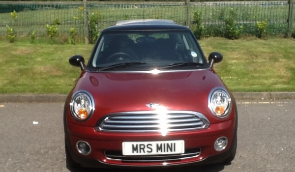 Pippa has chosen this as her 2nd MINI from us – Hope you have as much enjoyment from this MINI as your first one Pippa – 2007 MINI COOPER WITH PANORAMIC GLASS SUNROOF & CHILI PACK – OH & LOW LOW MILES TOO