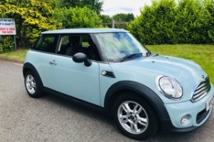 2013 63 MINI One in Ice Blue with Pepper Pack & Service History