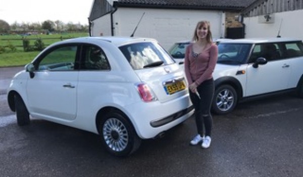 Robyn has chosen this 2009 Fiat 500 1.2 Lounge In Superb Condition with LOW MILES & FULL SERVICE HISTORY