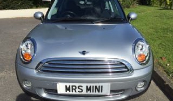 Susan & Her daughter chose to buy this 2008 MINI One AUTOMATIC 1.4 In Pure Silver