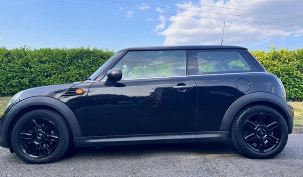 2012 MINI One in Black with Pepper Pack & Service History