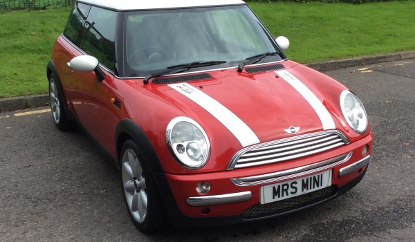 WE ARE TAKING BETS ON HOW SANTA GOT THIS Christmas Present MINI DOWN the CHIMNEY!!  2003 MINI COOPER with CHILI PACK 7 service stamps – Ideal for lost Helicopter Pilots – look at the roof!