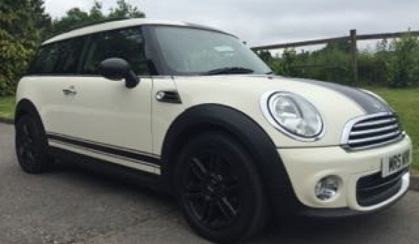 Ellie has chosen this 2010 MINI One Clubman In Pepper White With Pepper Pack Bluetooth Roof Rails & 5 Seats