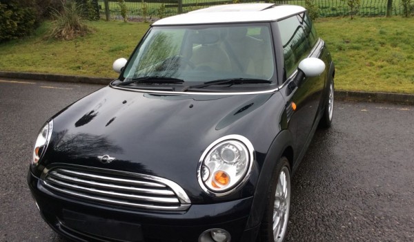 Andy has chosen this 2006/56 MINI Cooper with Chili Pack Full Leather & Panoramic Glass Sunroof