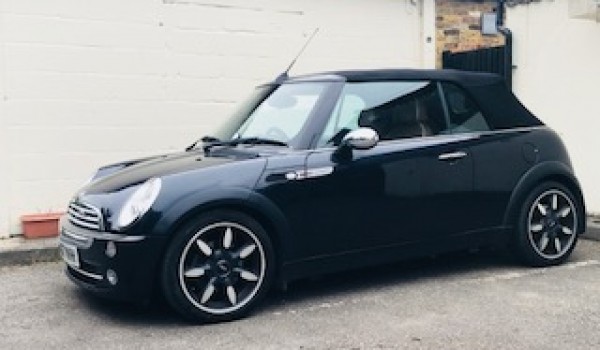 2007 / 57 MINI Cooper Sidewalk Convertible in Astro Black