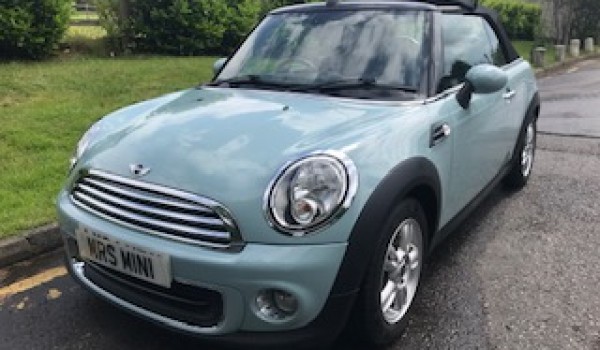 2014/64 MINI One Convertible in Ice Blue