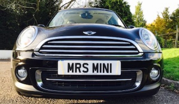 2010 / 60 MINI Cooper in Black with Chili Pack & Full Cream Leather Heated Seats