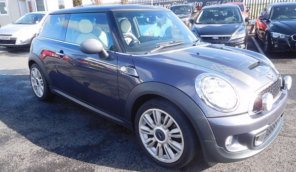 SOLD & GOING TO THE COTSWOLDS TO LIVE IS THIS 2012 MINI COOPER S – VERY RARE – JUST LOOK AT THIS SPEC