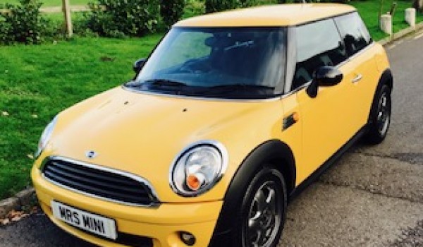 2007 / 57 MINI One in Mellow Yellow with Low Miles & Just Serviced