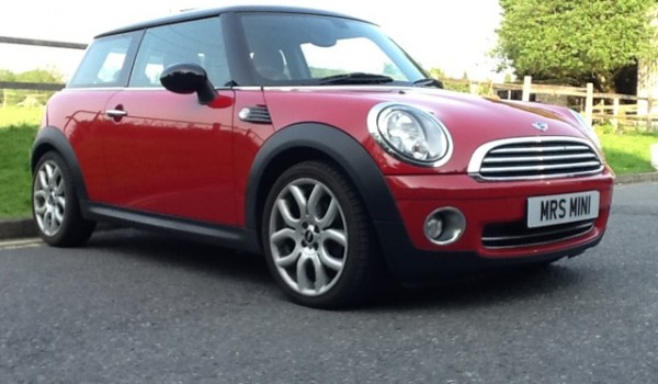 Moira is collecting her MINI on Sunday – 2007 / 57 MINI COOPER CHILI & VISIBILITY PACKS & PANORAMIC GLASS SUNROOF WITH MATCHING HALF RED LEATHER SPORTS SEATS