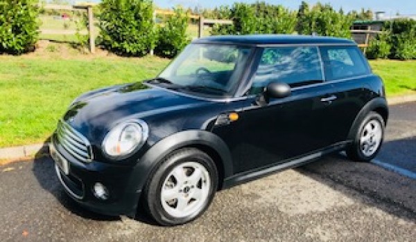 Fran’s first car will be this 2011 MINI One Auto in Black with Full Service History & Bluetooth