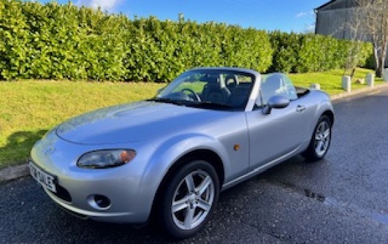 2007 / 57 plate Mazda MX5 in Silver with comprehensive history