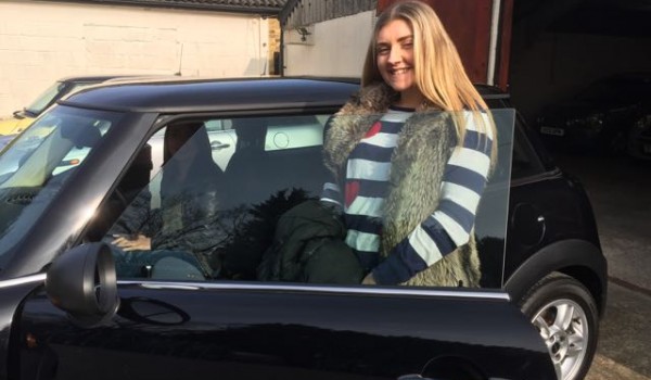 MINI Milo is soon going home with Chelsie who has paid her deposit on this 2012 / 62 plate MINI ONE 1.6 with PEPPER PACK – 1 Owner from New & Full MINI Service History