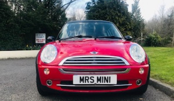 2006 / 56 MINI One AUTOMATIC with Pepper Pack In Chili Red