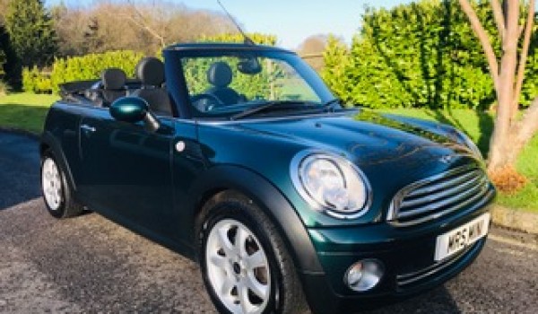 2009 / 59 Mini Cooper Convertible in Iconic British Racing Green with Full Black Leather Interior