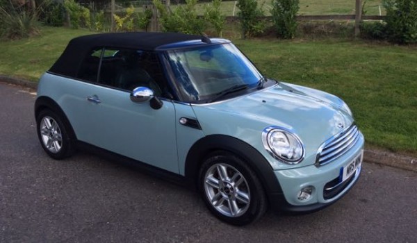 2014/64 MINI One Convertible in Ice Blue