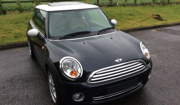 Andy has chosen this 2006/56 MINI Cooper with Chili Pack Full Leather & Panoramic Glass Sunroof