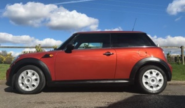 2011 MINI Automatic One Spiced Orange Metallic