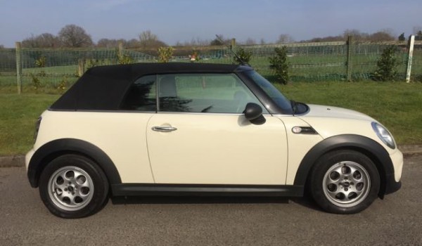 The Beautiful Della chose this MINI & Mrs MINI sincerely hopes you enjoy every minute in this 2012 MINI One Convertible in Pepper White with LOW MILES